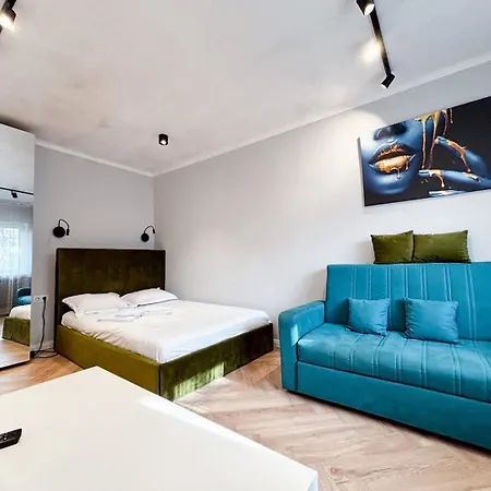 Camden Flat Walk In Shower, Smart Tv, Queen Bed *