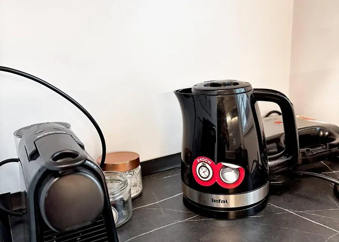 Camden Walk In Shower, Smart Tv, Queen Bed Appartement *